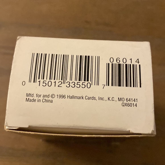 1996 Hallmark Keepsake Vintage "Bowl 'Em Over" Mouse Ornament - Picture 11 of 14